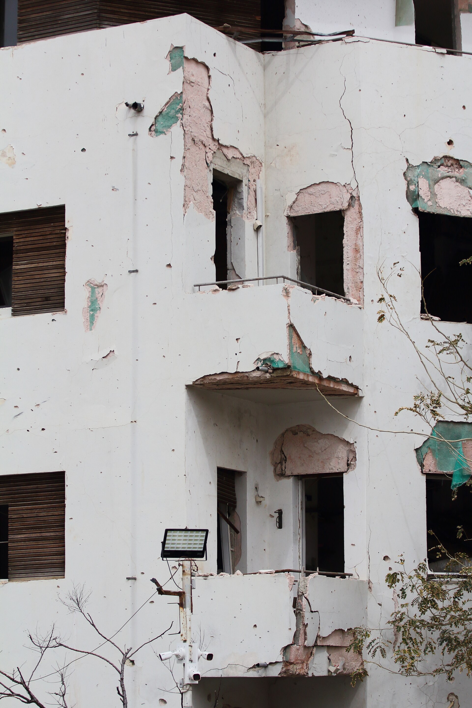 Iranian missile strike damage in Tel Aviv